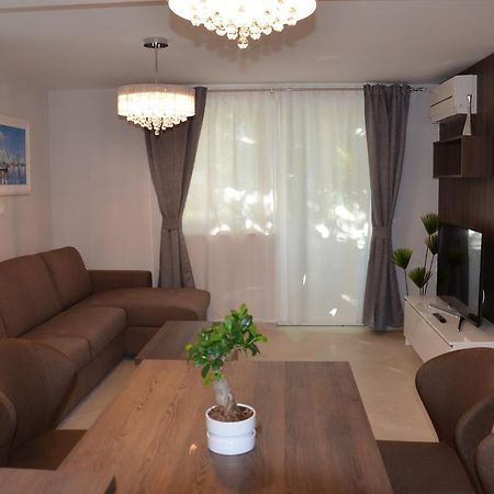 Apartments Mango 巴斯卡 外观 照片